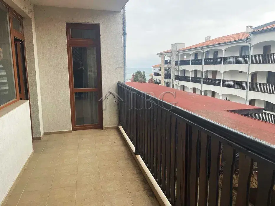 2-Bedroom Apartment with Sea View Tryavna Complex, Sveti Vlas — photo 6 of 18