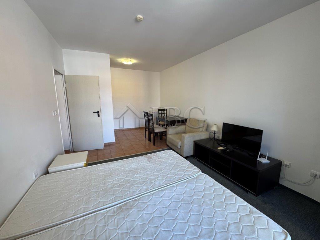 Spacious Studio with Pool View Marina Cape, Aheloy - First Line to the Beach — photo 15 of 25