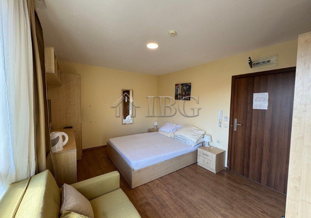 Furnished Studio on the First Line Premier Fort Beach, Sveti Vlas — photo 2