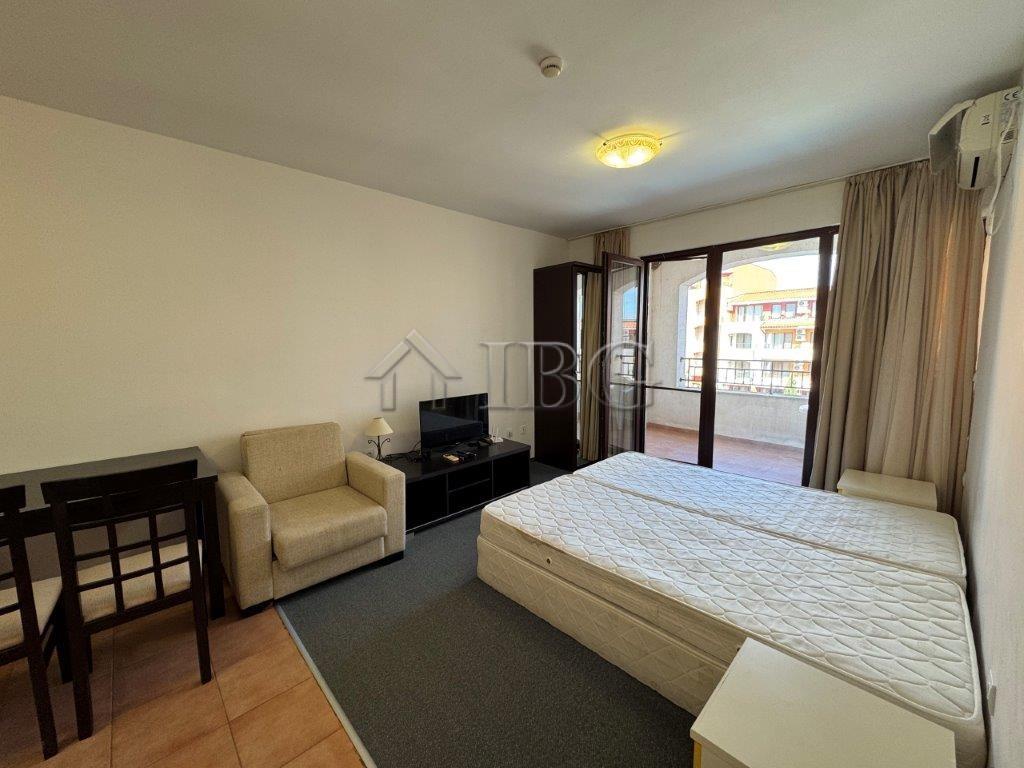 Spacious Studio with Pool View Marina Cape, Aheloy - First Line to the Beach — photo 3