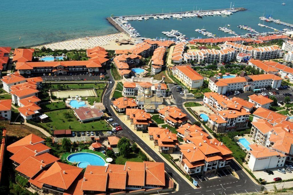 2-Bedroom Apartment with Sea View Watermill Complex - Only 200 m from the Beach — Sveti Vlas