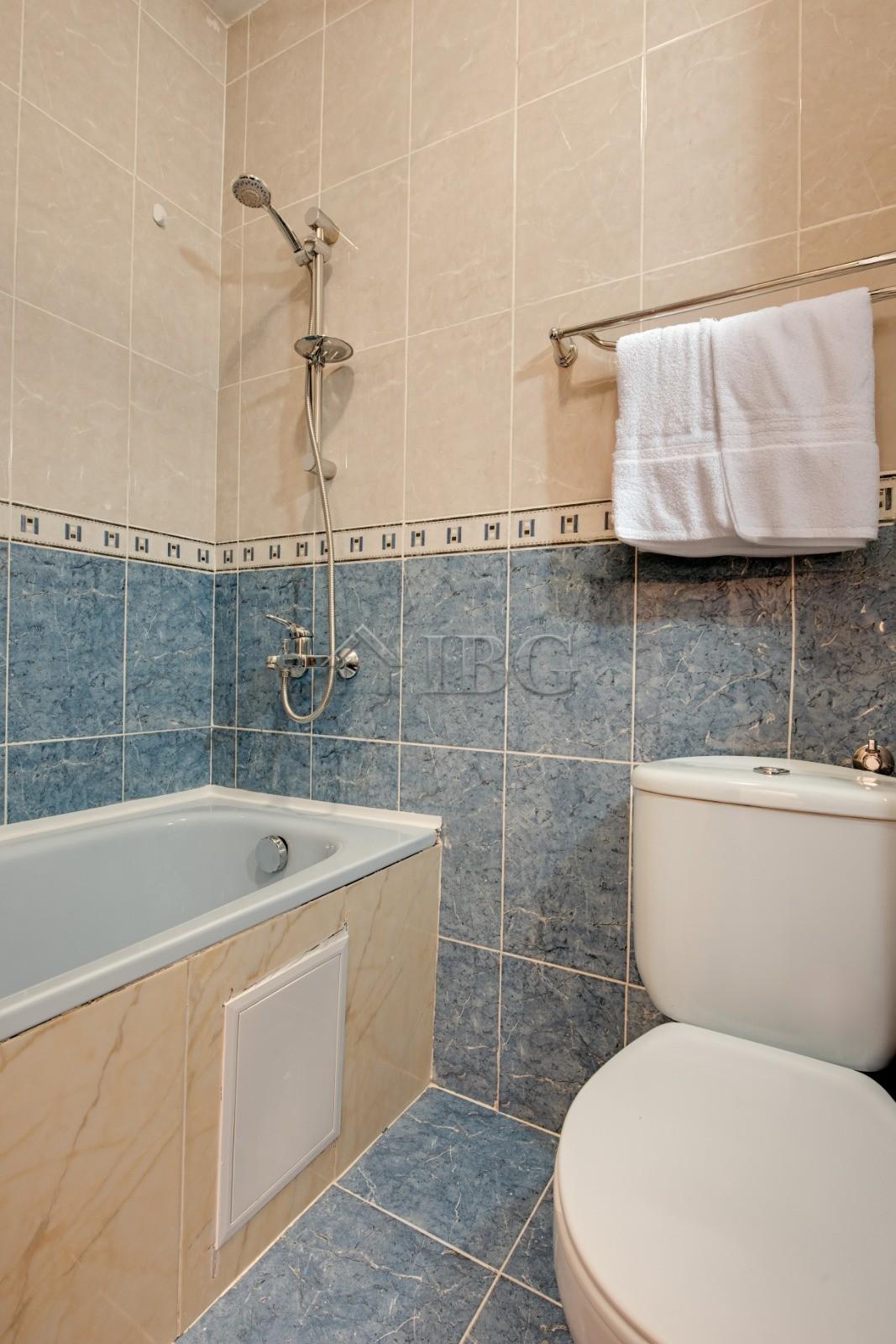 Renovated 2-Bedroom Apartment with Pool View Bravo 5 - Prime Central Location — photo 21 of 21
