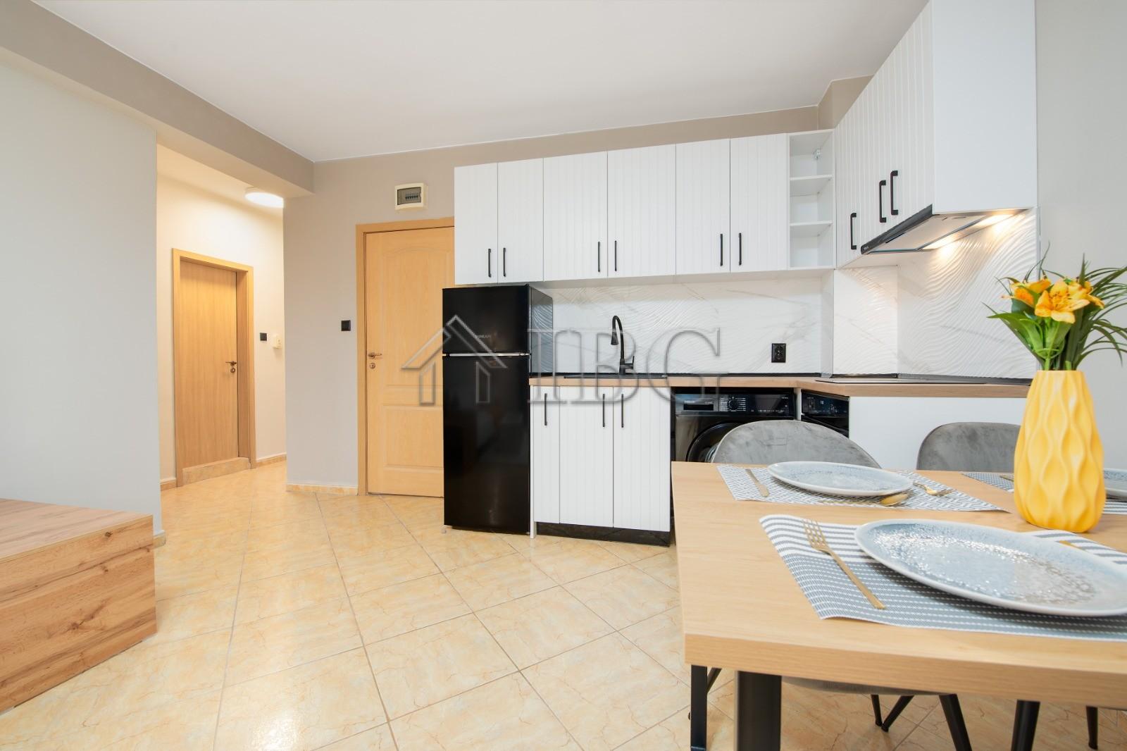 Renovated 2-Bedroom Apartment with Pool View Bravo 5 - Prime Central Location — photo 7 of 21