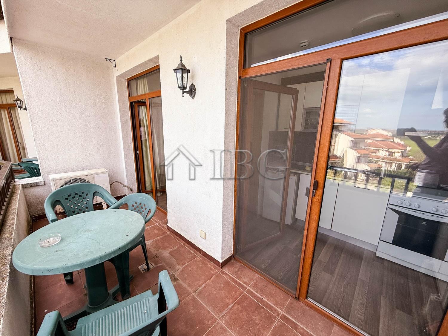 Spacious 2-Bedroom Apartment with Pool View The Vineyards Resort, Aheloy — photo 18 of 25