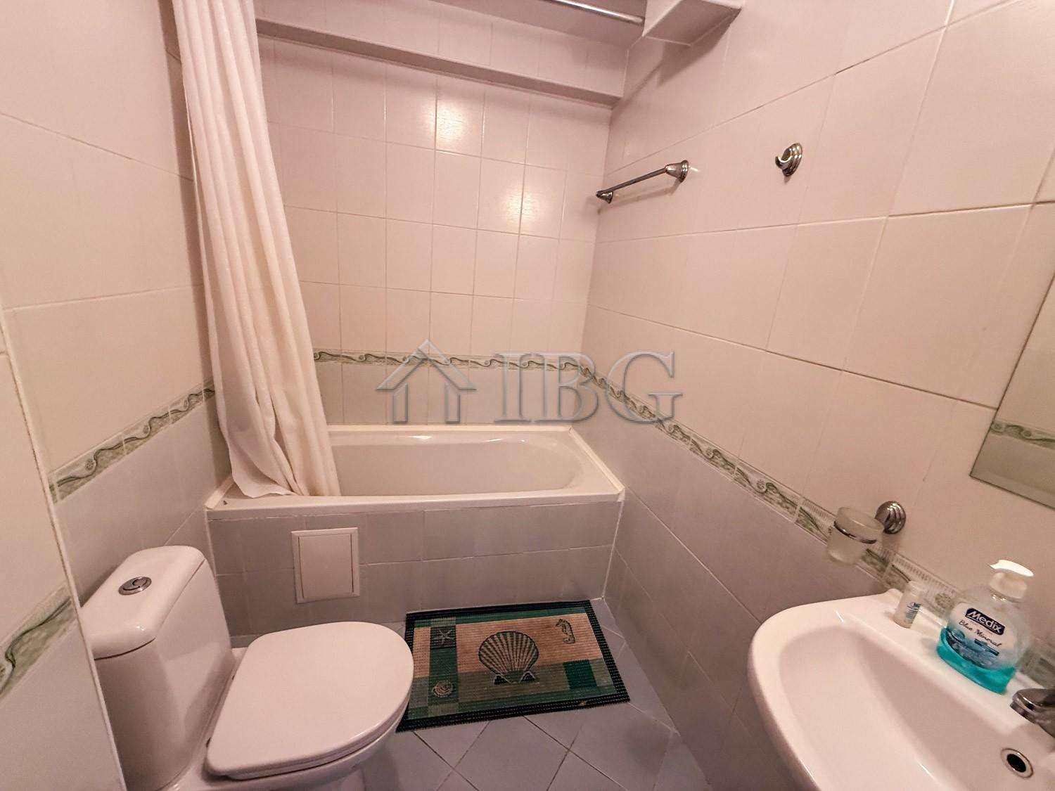 Spacious 2-Bedroom Apartment with Pool View The Vineyards Resort, Aheloy — photo 22 of 25