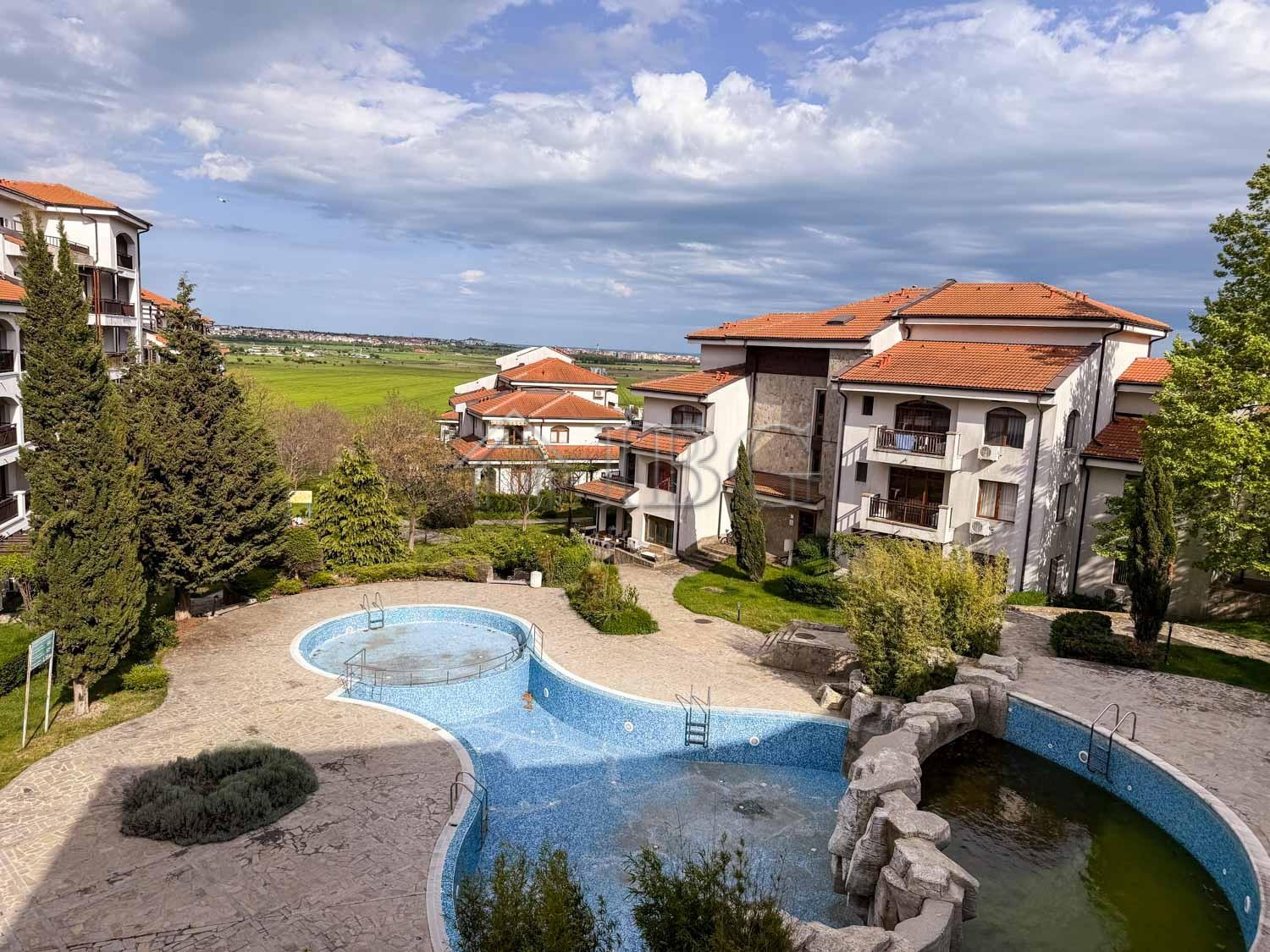 Spacious 2-Bedroom Apartment with Pool View The Vineyards Resort, Aheloy — photo 6 of 25