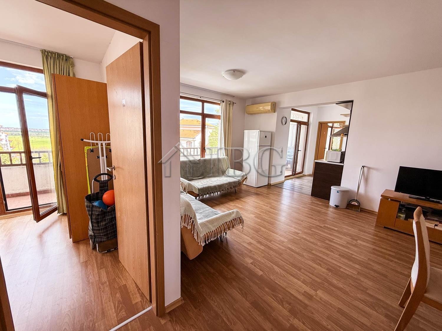 Spacious 2-Bedroom Apartment with Pool View The Vineyards Resort, Aheloy — photo 10 of 25