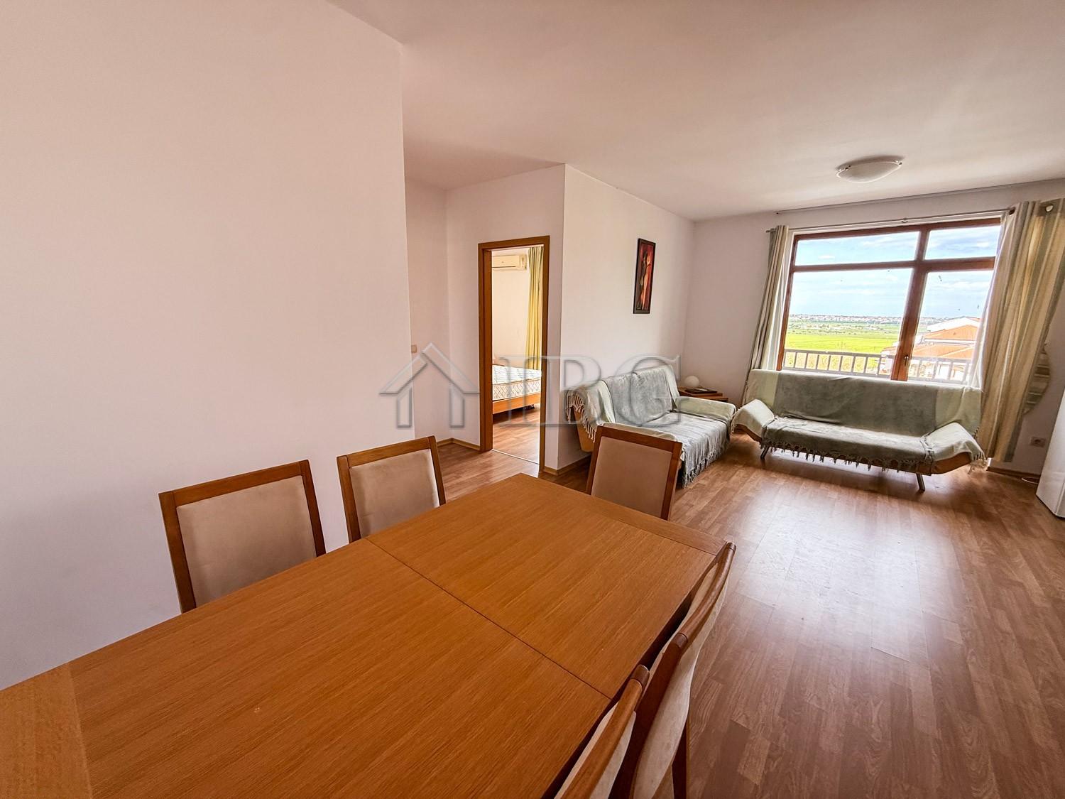 Spacious 2-Bedroom Apartment with Pool View The Vineyards Resort, Aheloy — photo 4 of 25
