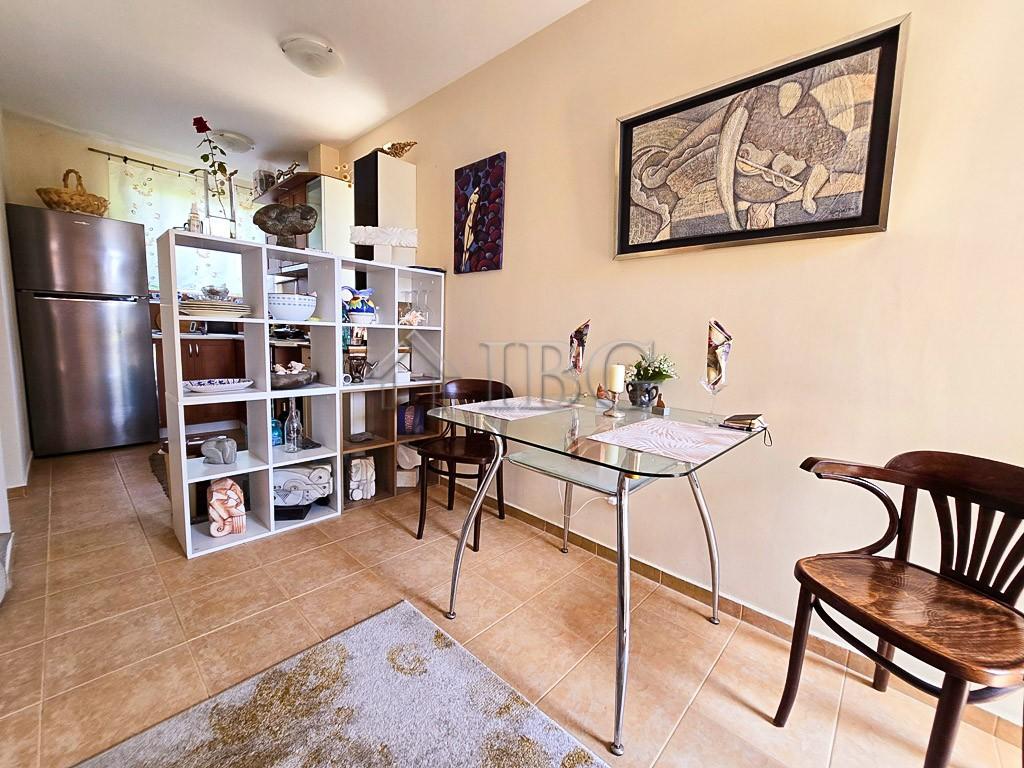 2-Bedroom House with Garden Almond Hill Complex, Kosharitsa — photo 9 of 25