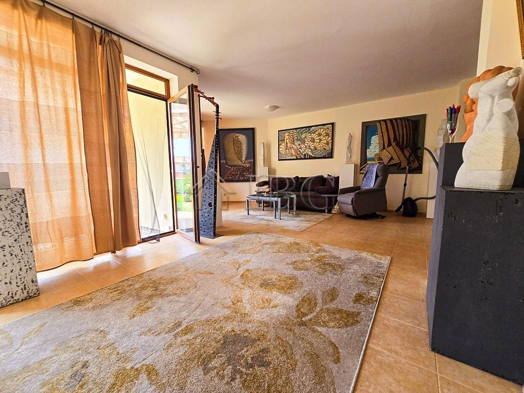 2-Bedroom House with Garden Almond Hill Complex, Kosharitsa — photo 10 of 25