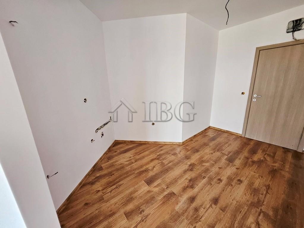 Spacious Studio with Balcony Sunny Day 6, Sunny Beach — photo 11 of 24