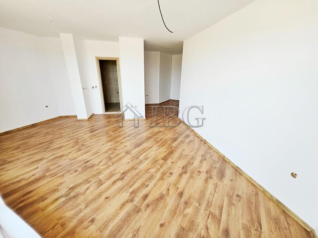 Spacious Studio with Balcony Sunny Day 6, Sunny Beach — photo 15 of 24