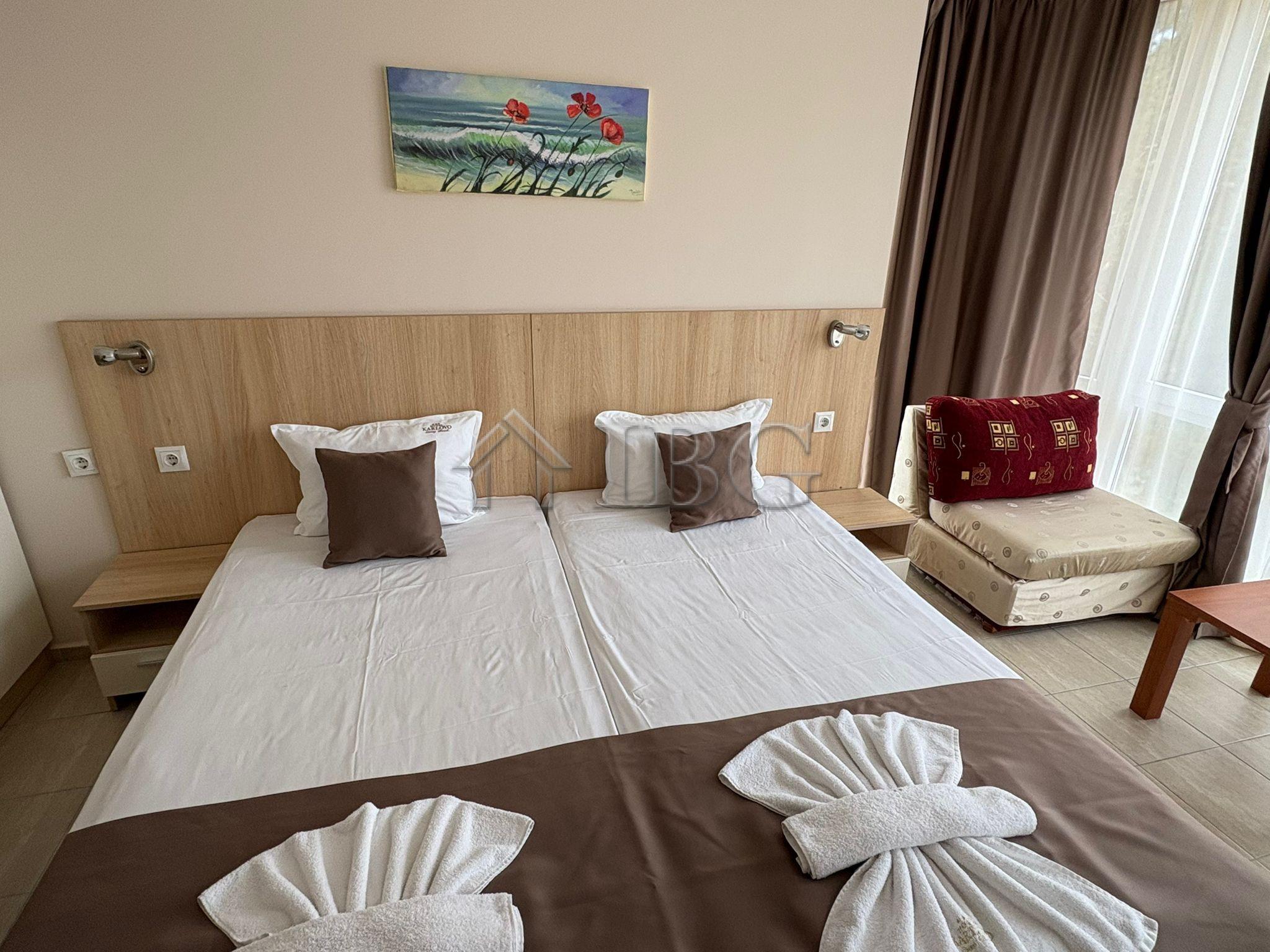 Spacious 2-Bedroom Apartment Karlovo Aparthotel - 200 m from the Beach — photo 15 of 25