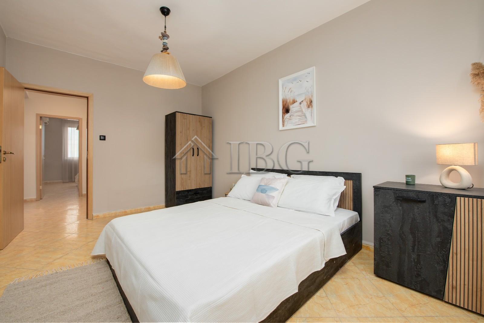 Renovated 2-Bedroom Apartment with Pool View Bravo 5 - Prime Central Location — photo 11 of 21