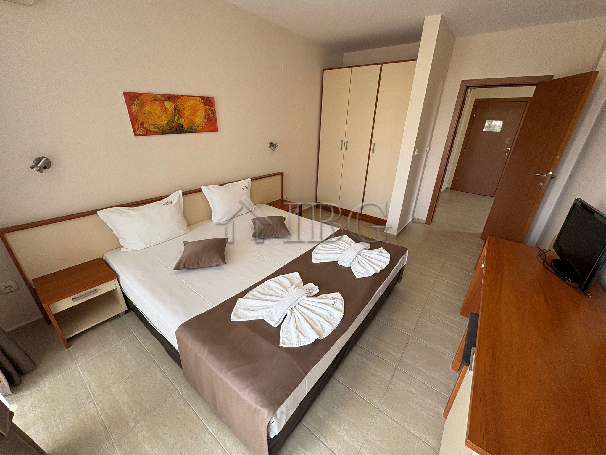 Spacious 2-Bedroom Apartment Karlovo Aparthotel - 200 m from the Beach — photo 20 of 25