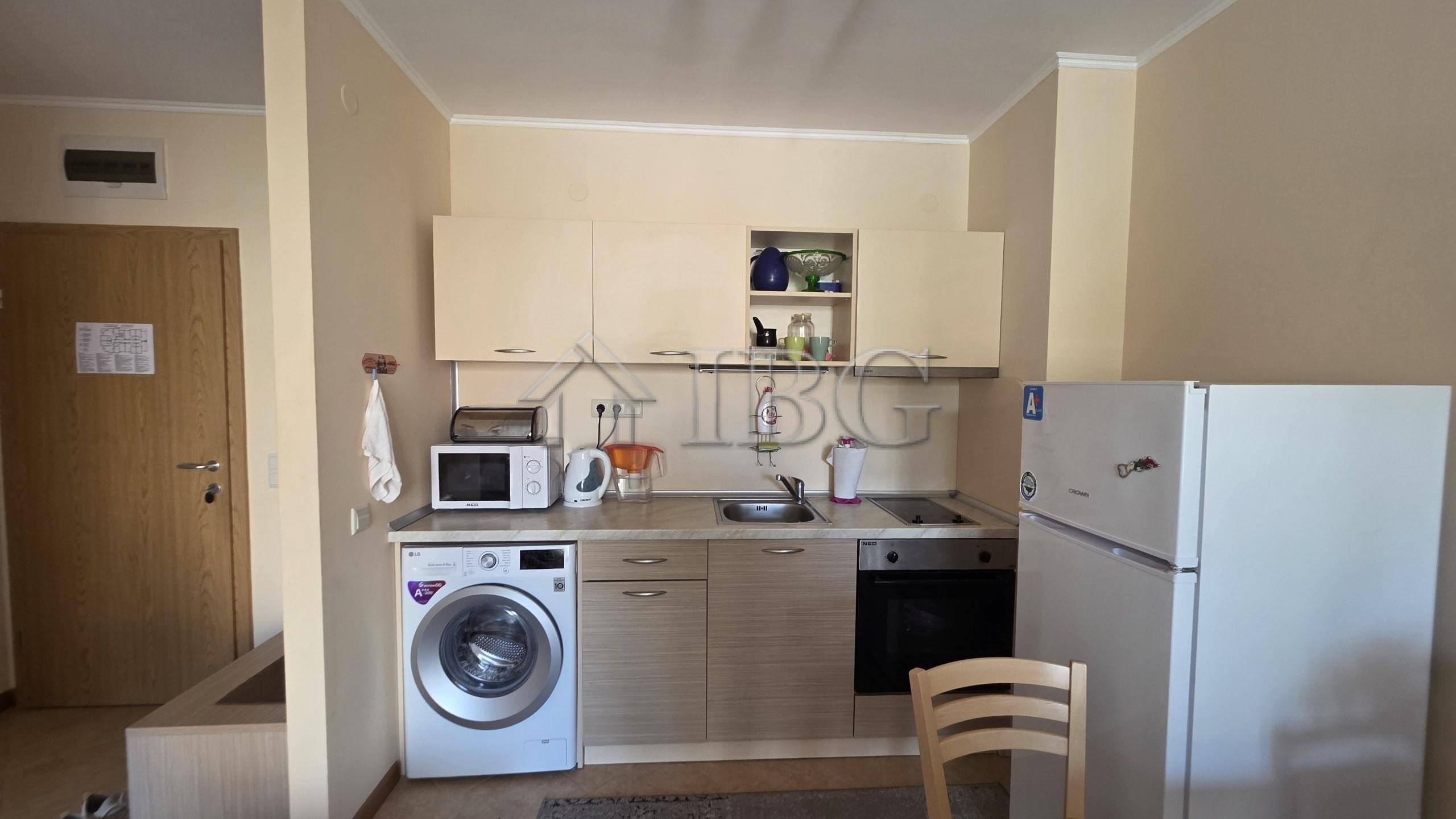 1-Bedroom Apartment with Pool View Royal Sun, Sunny Beach — photo 6