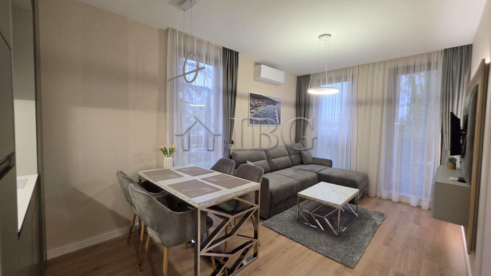 Luxury 1-Bedroom Apartment with Patio Harmony Suites 14, Sunny Beach — photo 4 of 22