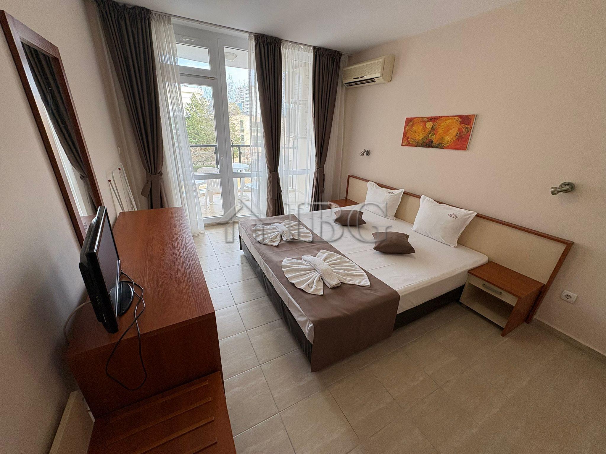 Spacious 2-Bedroom Apartment Karlovo Aparthotel - 200 m from the Beach — photo 19 of 25