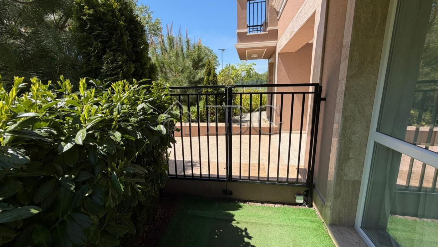 Studio Apartment in Izida Palace Sunny Beach — photo 18 of 20