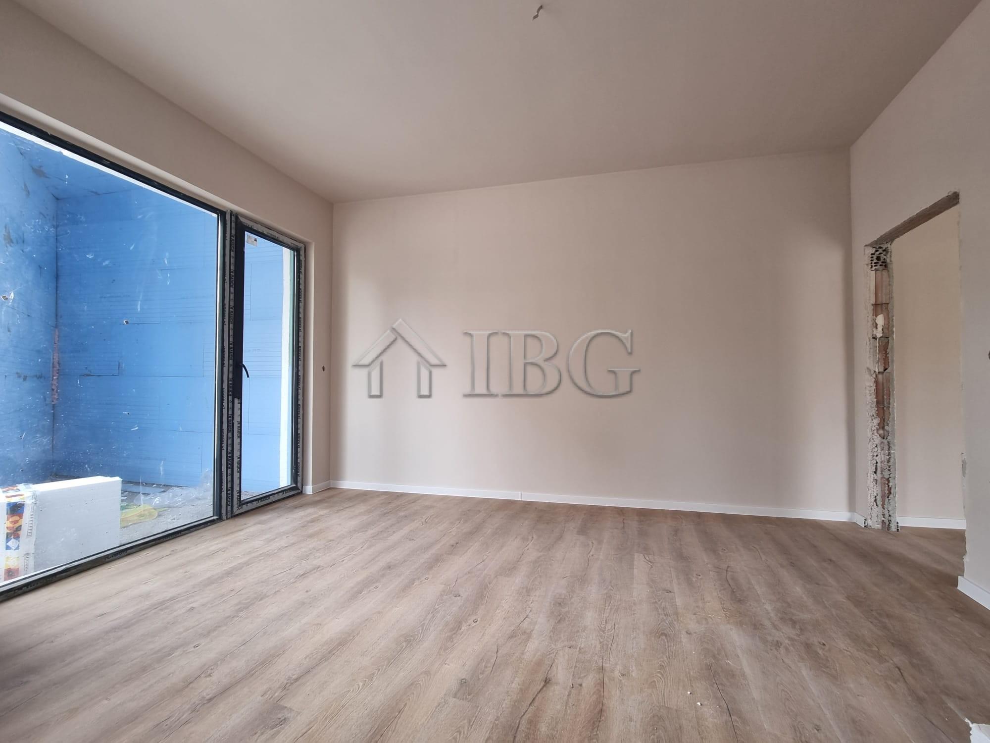 City Residence - Modern Residential Building in the Heart of Sunny Beach — photo 12 of 16