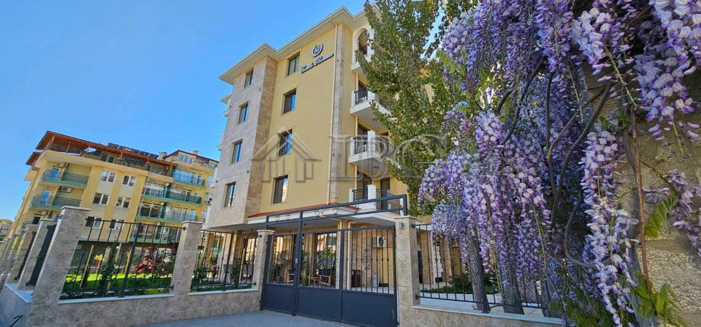 Excellent 1-Bedroom Apartment Emilia Romana Park, Sunny Beach — photo 16 of 25