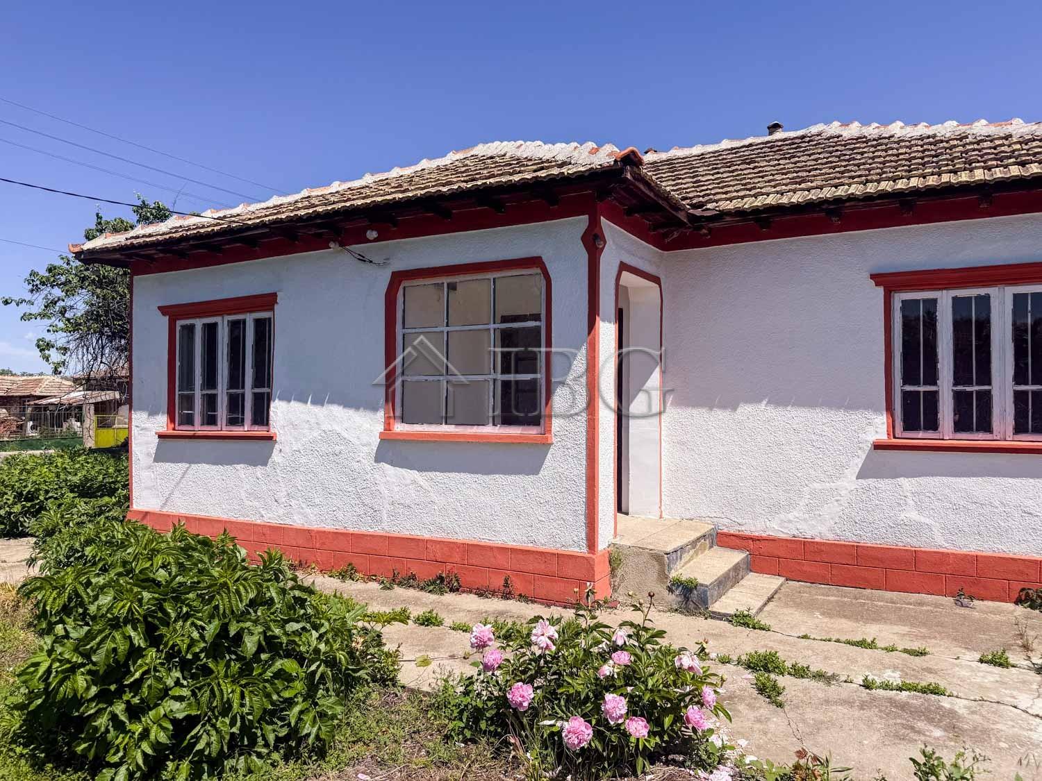 Single-Storey House with 2,400 sq.m. Garden Only 25 Minutes from the Sea — photo 19 of 25