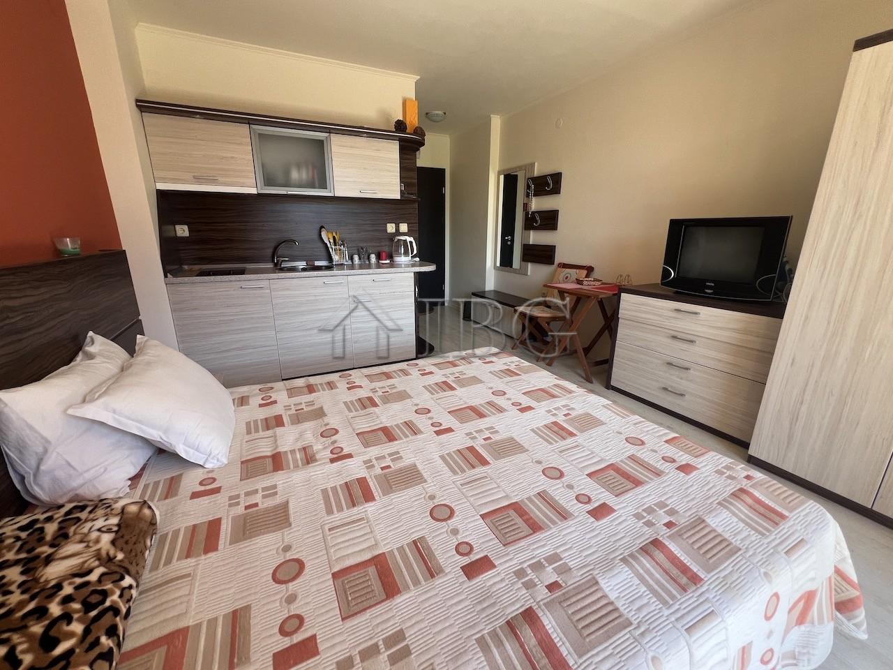 Furnished Studio with Pool View Aphrodite 2, Sunny Beach — photo 13 of 21