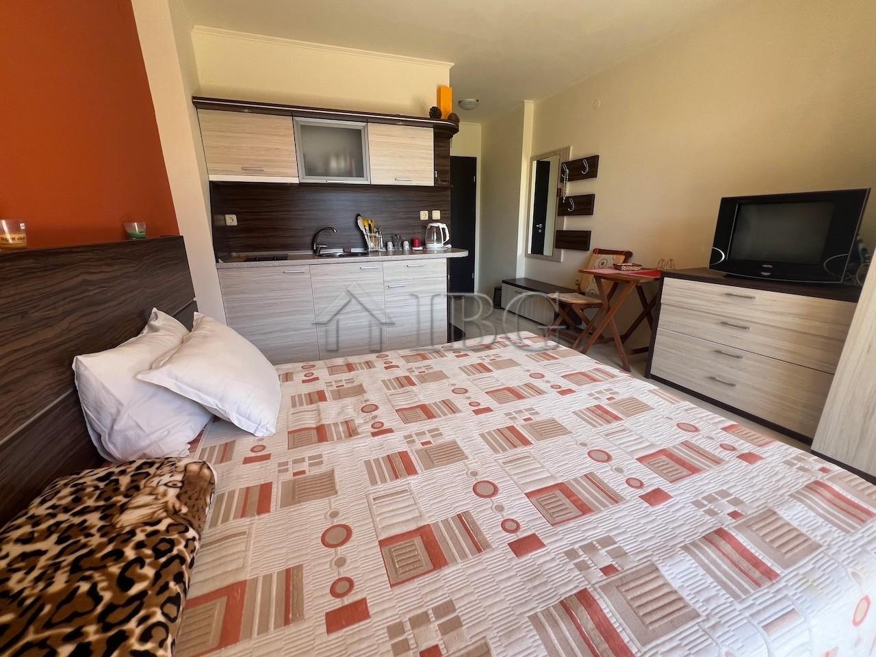 Furnished Studio with Pool View Aphrodite 2, Sunny Beach — photo 15 of 21