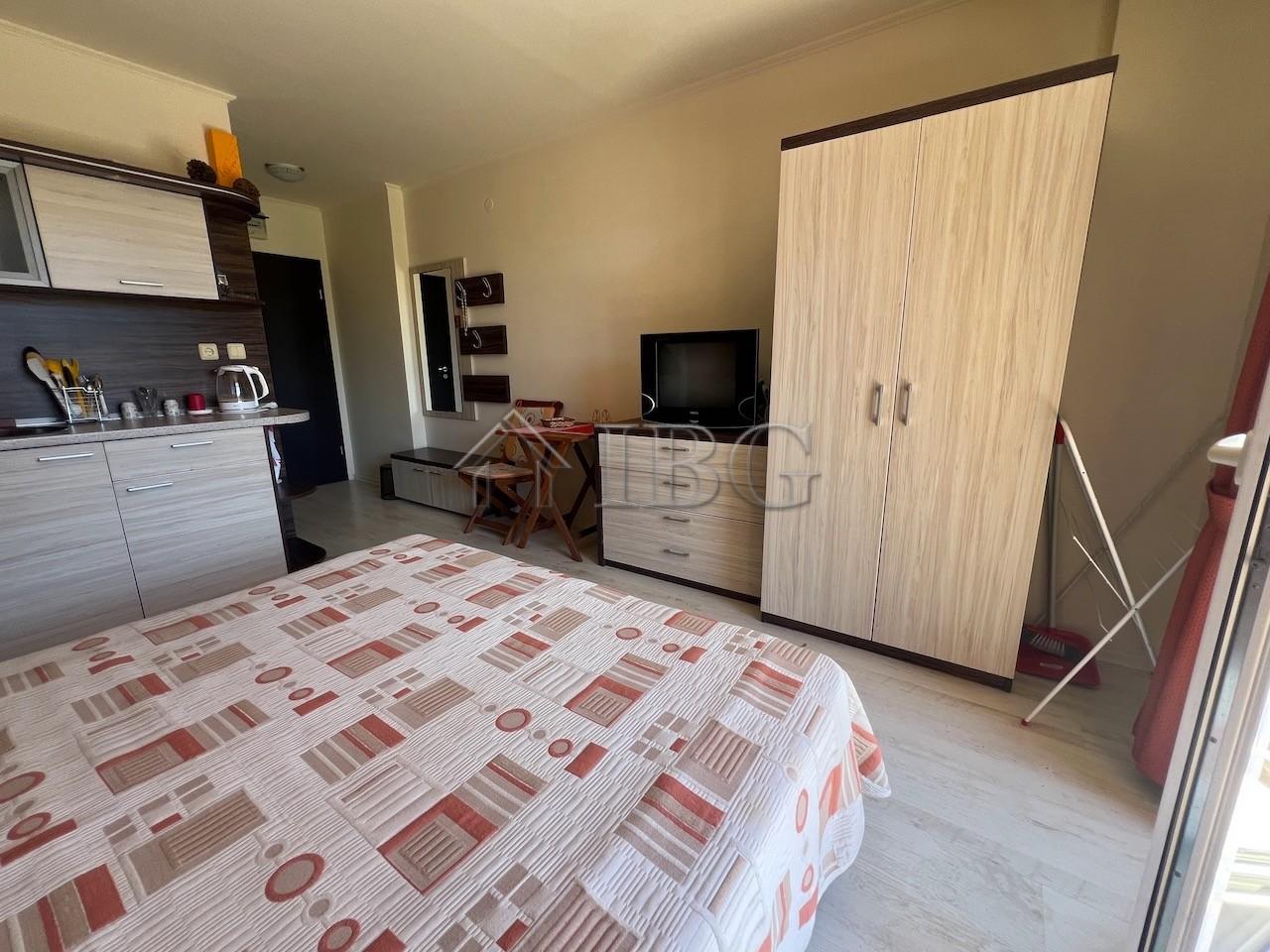 Furnished Studio with Pool View Aphrodite 2, Sunny Beach — photo 16 of 21