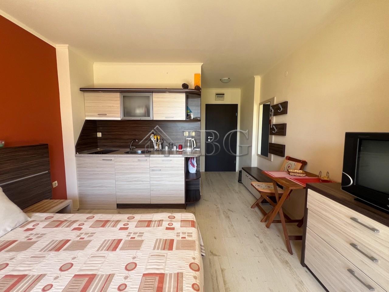 Furnished Studio with Pool View Aphrodite 2, Sunny Beach — photo 17 of 21
