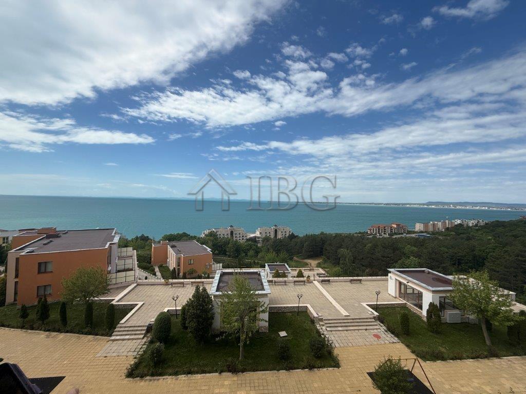 Beautiful 2-Bedroom Apartment with Sea View Sea Fort Club — photo 2