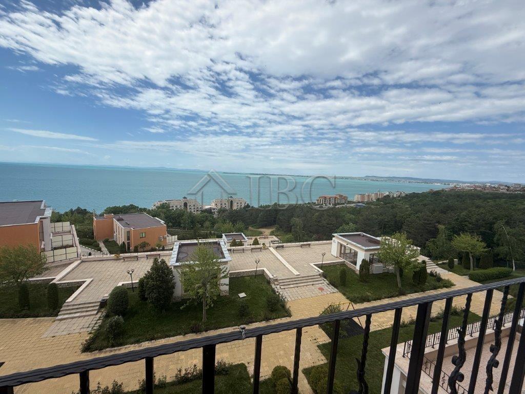 Beautiful 2-Bedroom Apartment with Sea View Sea Fort Club — photo 3