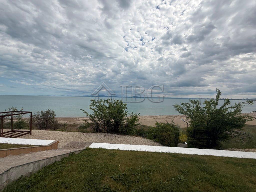 2 Neighboring Apartments with Sea View Burgas Beach Resort 2, Sarafovo - First Line to the Beach — photo 7 of 13