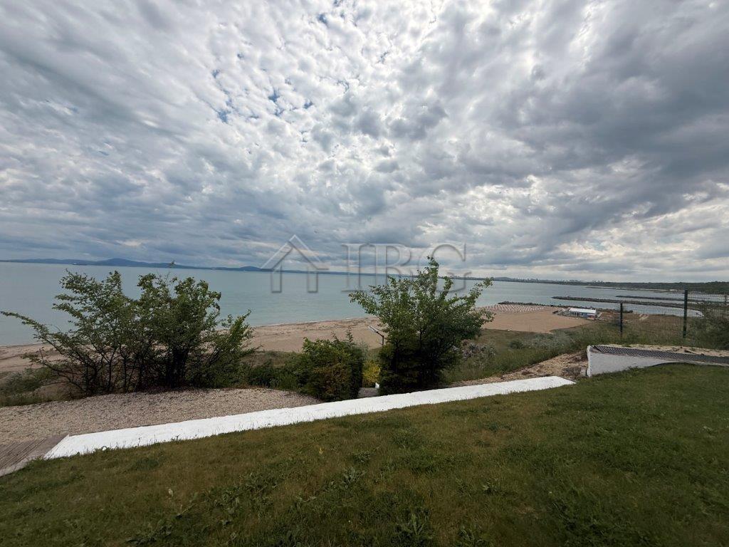 2 Neighboring Apartments with Sea View Burgas Beach Resort 2, Sarafovo - First Line to the Beach — photo 8 of 13