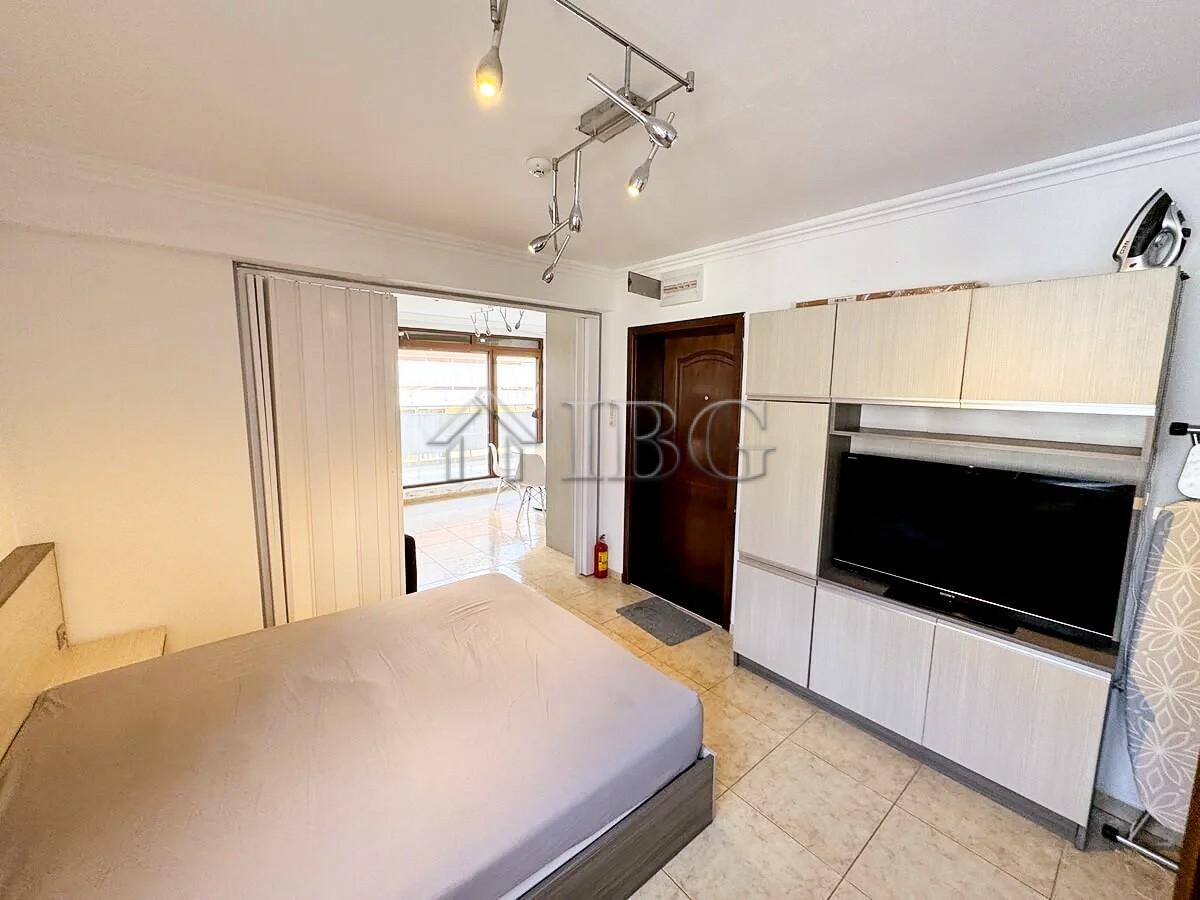 1-Bedroom Apartment with Sea View Lazur 5 - 50 m from the Beach — photo 13 of 13