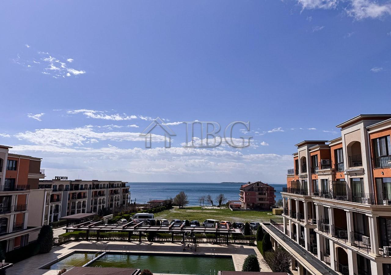 Spacious Studio with Pool & Sea View Premier Fort Beach, Sveti Vlas — photo 10 of 25