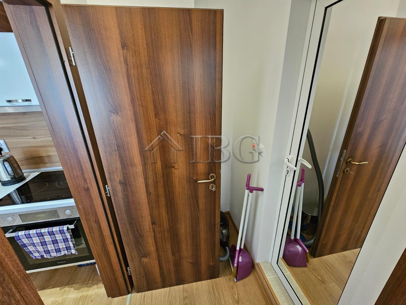 Top floor One-bedroom apartment in Sweet Homes 7, Sunny Beach — photo 10 of 21