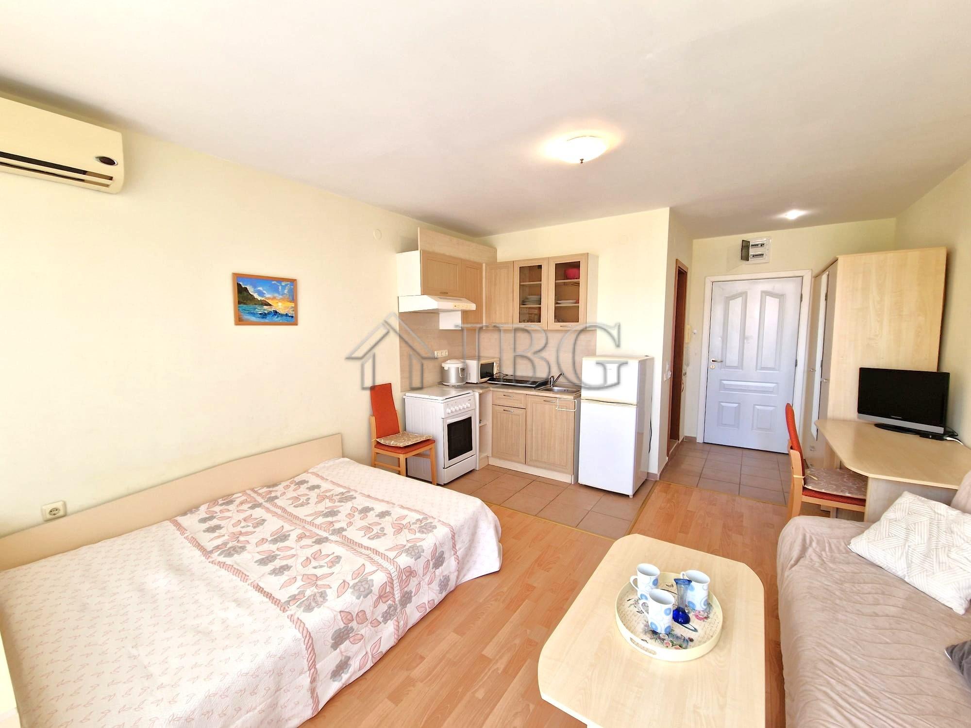 Studio with balcony - Pool and Park Views in Holiday Fort Noks, Sunny Beach — photo 2