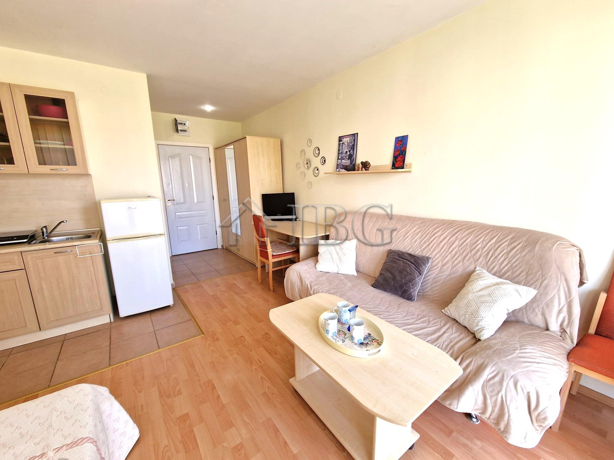 Studio with balcony - Pool and Park Views in Holiday Fort Noks, Sunny Beach — photo 8 of 12