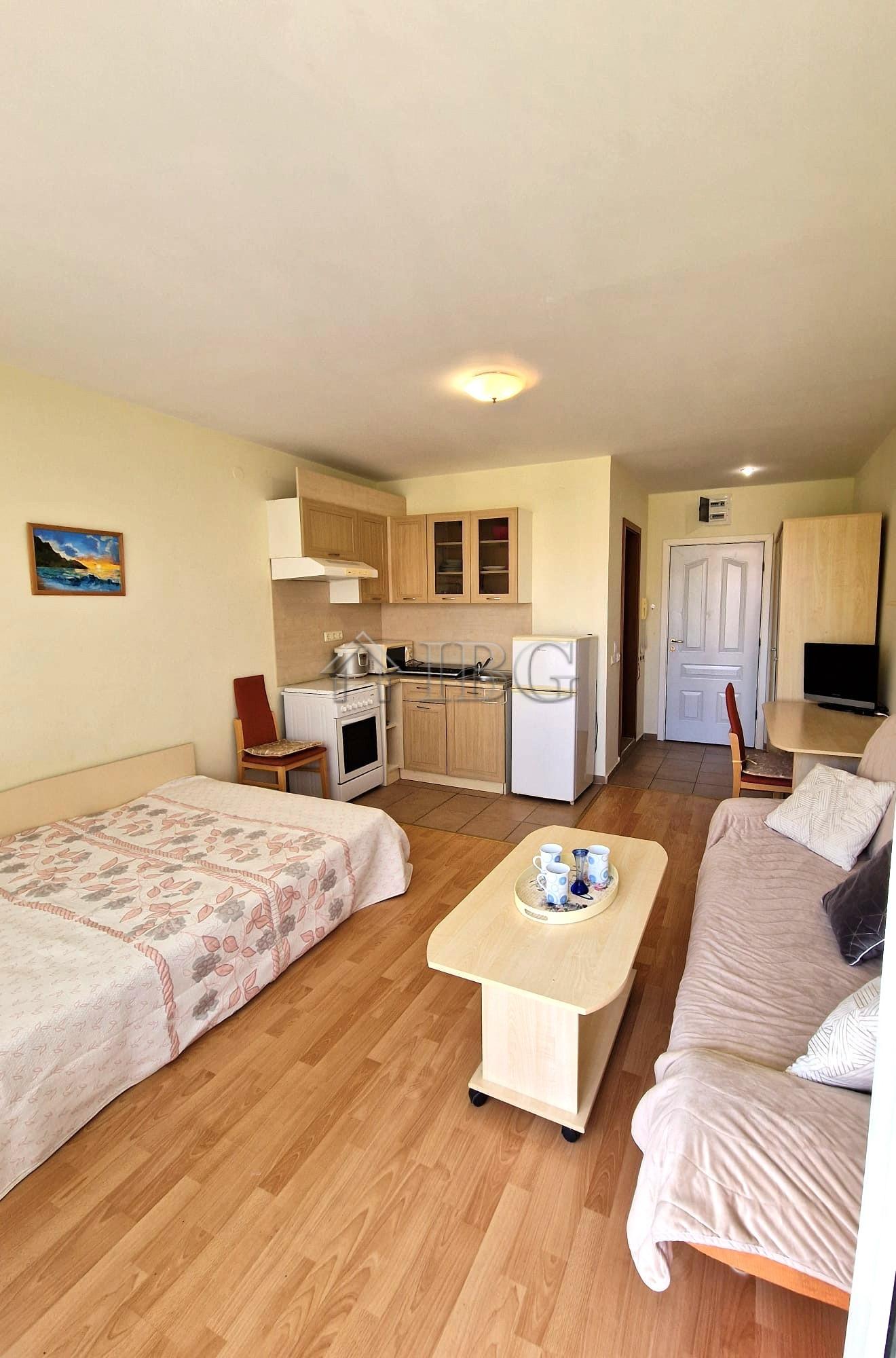 Studio with balcony - Pool and Park Views in Holiday Fort Noks, Sunny Beach — photo 6