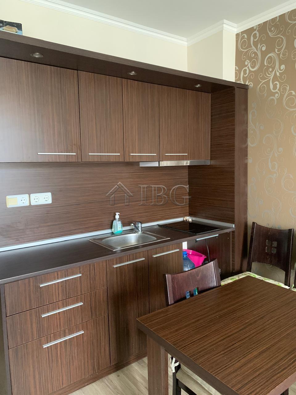 Spacious 1-Bedroom Apartment with Sea View Grand Hotel Sveti Vlas - First Line to the Beach — photo 3