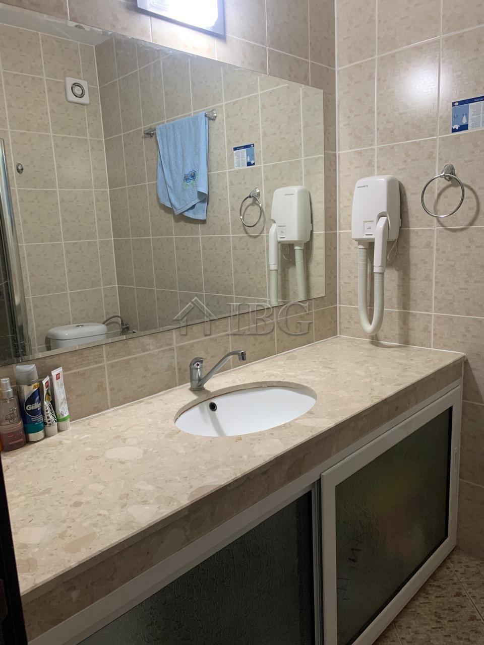 Spacious 1-Bedroom Apartment with Sea View Grand Hotel Sveti Vlas - First Line to the Beach — photo 8 of 10