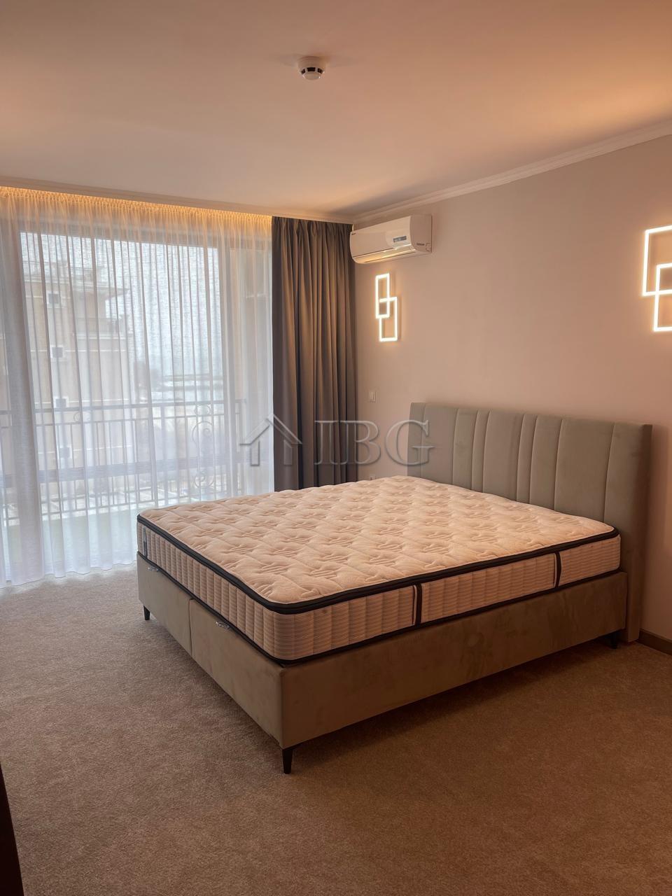 Spacious Apartment with Sea View Grand Hotel Sveti Vlas - First Line to the Beach — photo 2