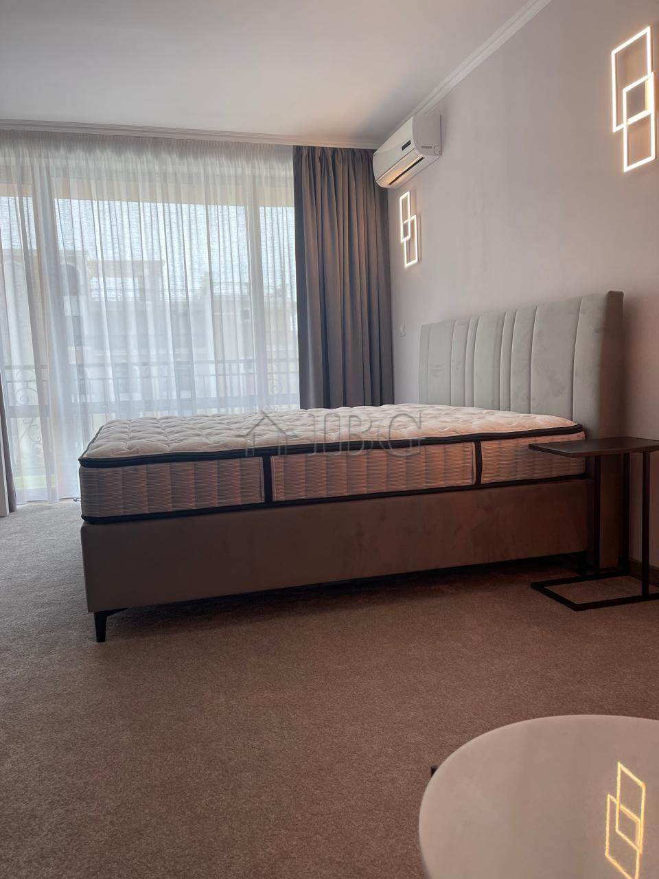 Spacious Apartment with Sea View Grand Hotel Sveti Vlas - First Line to the Beach — photo 9 of 22
