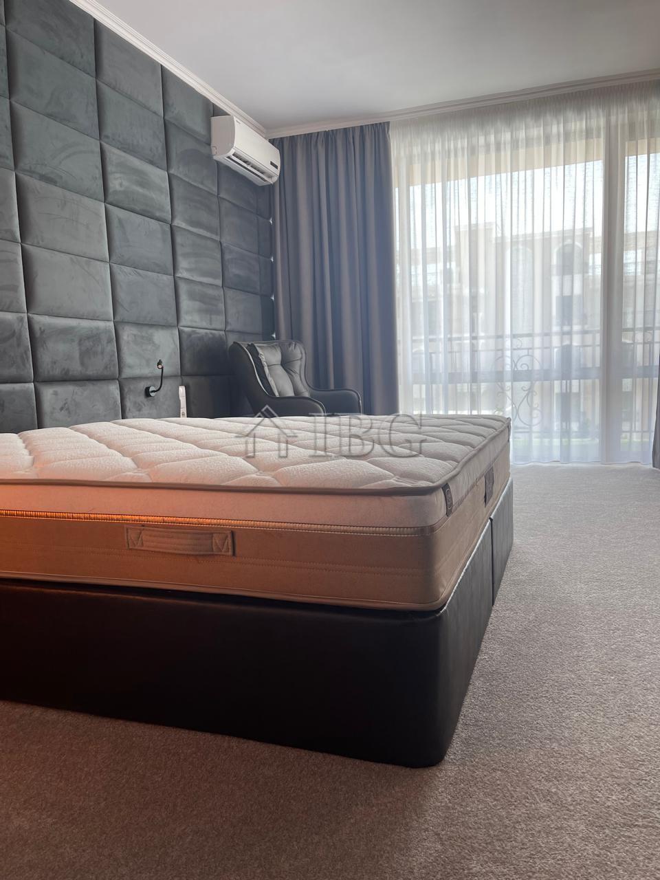 Spacious Apartment with Sea View Grand Hotel Sveti Vlas - First Line to the Beach — photo 12 of 22