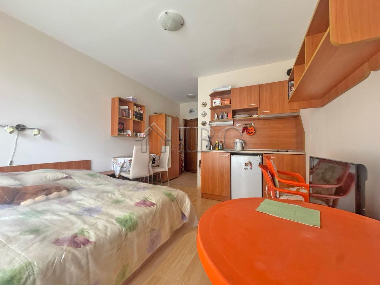 Studio with Balcony and pool view for Sale in Amadeus 11 Sunny Beach, Bulgaria — photo 4