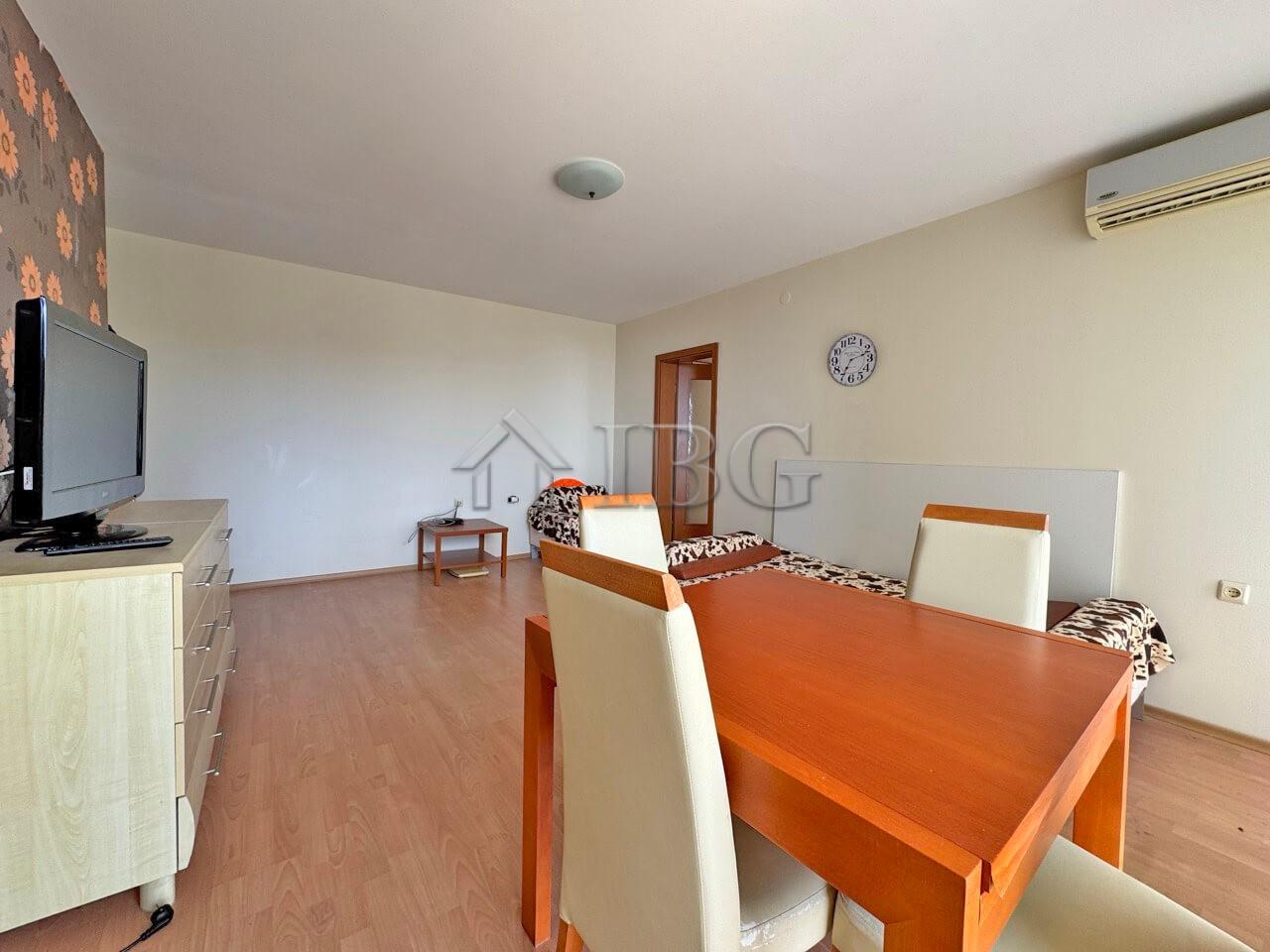 2-room Apartment with Sea and Pool Views - Crown Fort Club, Sveti Vlas — photo 8 of 14