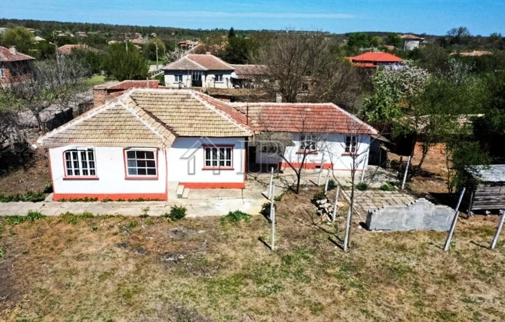 Single-Storey House with 2,400 sq.m. Garden Only 25 Minutes from the Sea — photo 25 of 25