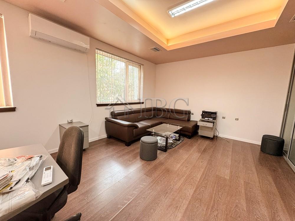 Renovated Ground Floor Commercial Premises for Rent in a Prime Location — photo 3