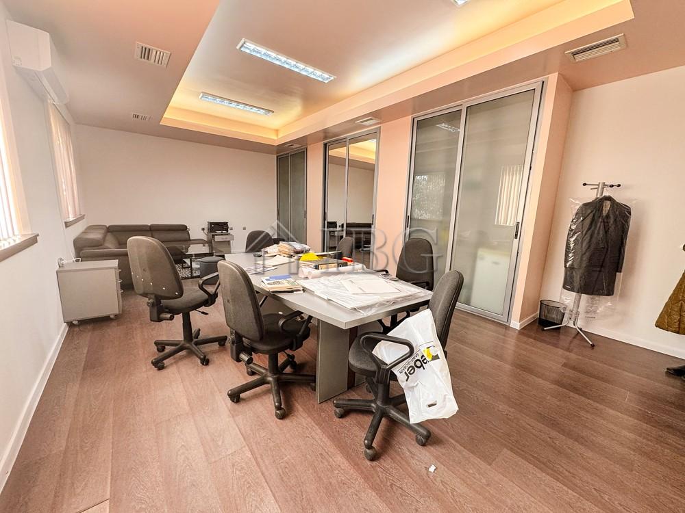 Renovated Ground Floor Commercial Premises for Rent in a Prime Location — photo 4
